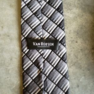 Black and White Diamond Pattern Tie
